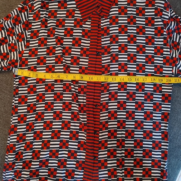 - Versace Vintage black and red Button shirt - - Picture 12 of 12